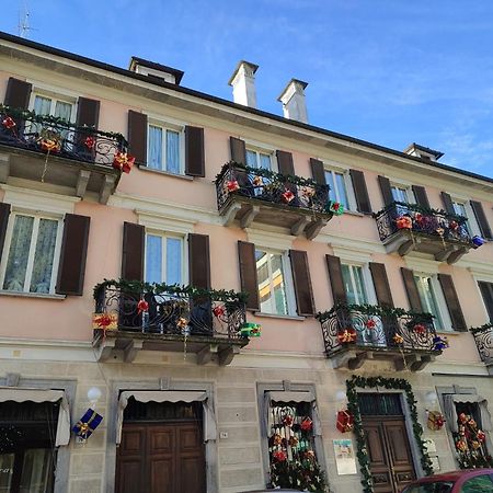Palazzo Pellanda Apartment Domodossola Bagian luar foto