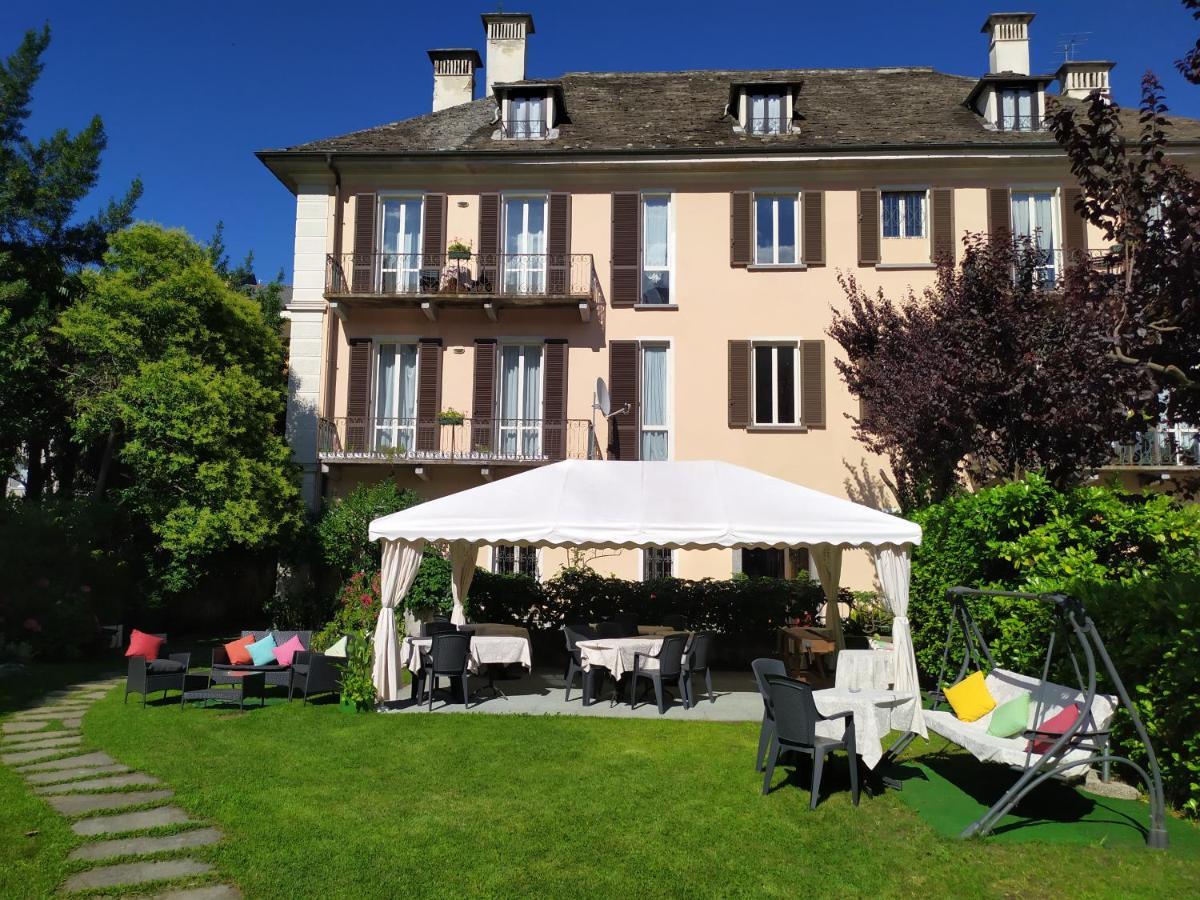 Palazzo Pellanda Apartment Domodossola Bagian luar foto