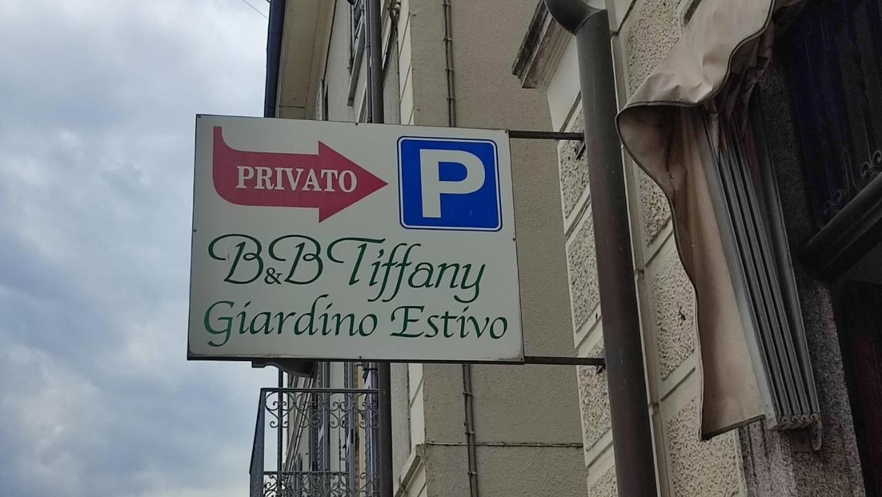 Palazzo Pellanda Apartment Domodossola Bagian luar foto